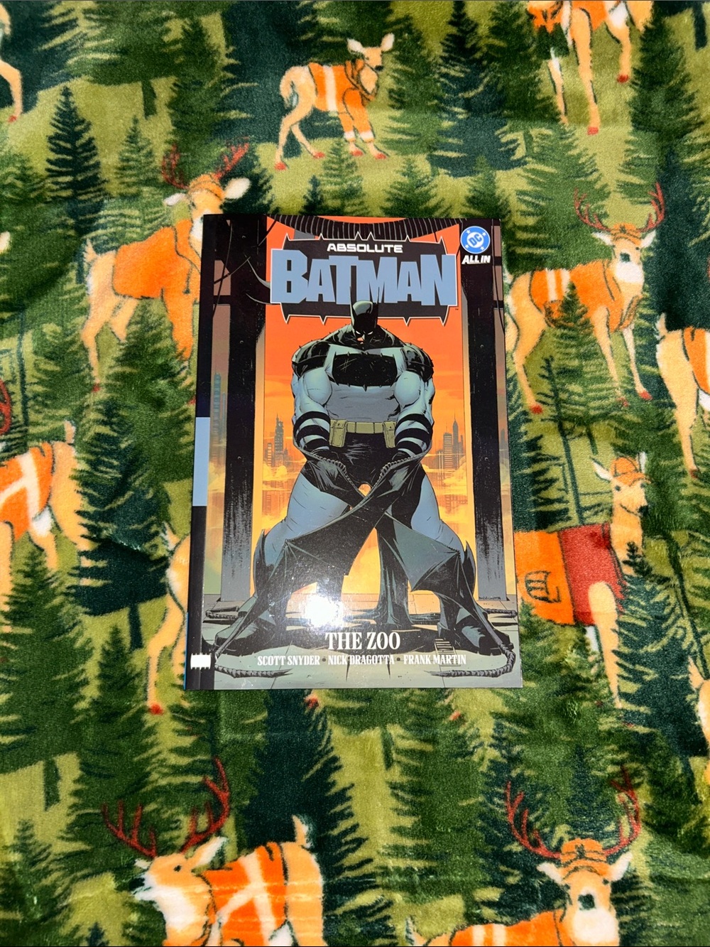 DC Batman Trading Card – Black and Orange Cover